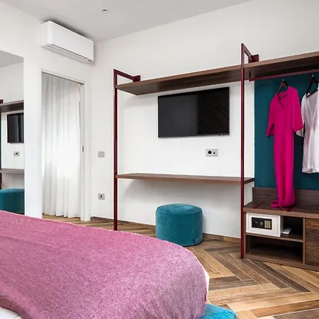 Futura Funky House - De Vivo Realty Apartment Sorrento